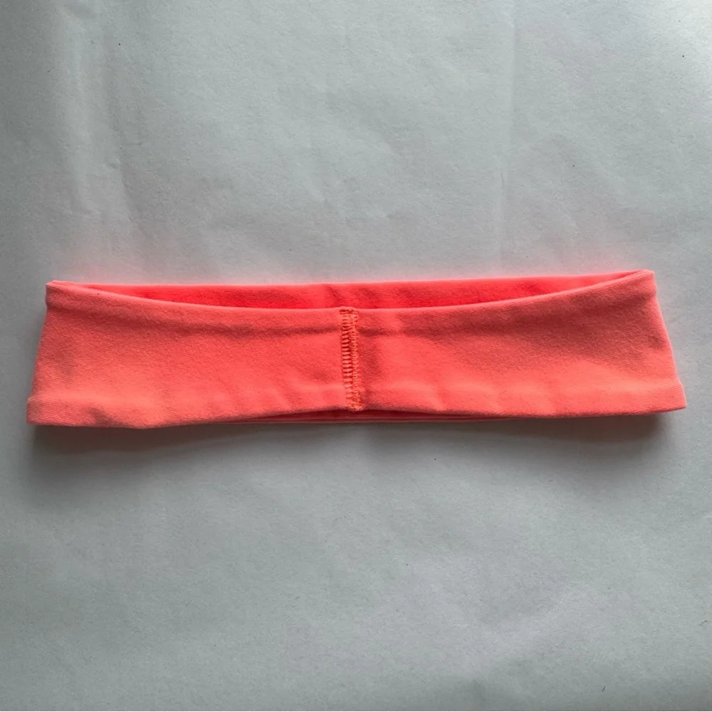 Lululemon Fly Away Tamer Headband II Poppy Coral Luxtreme Lycra Sweat Wicking